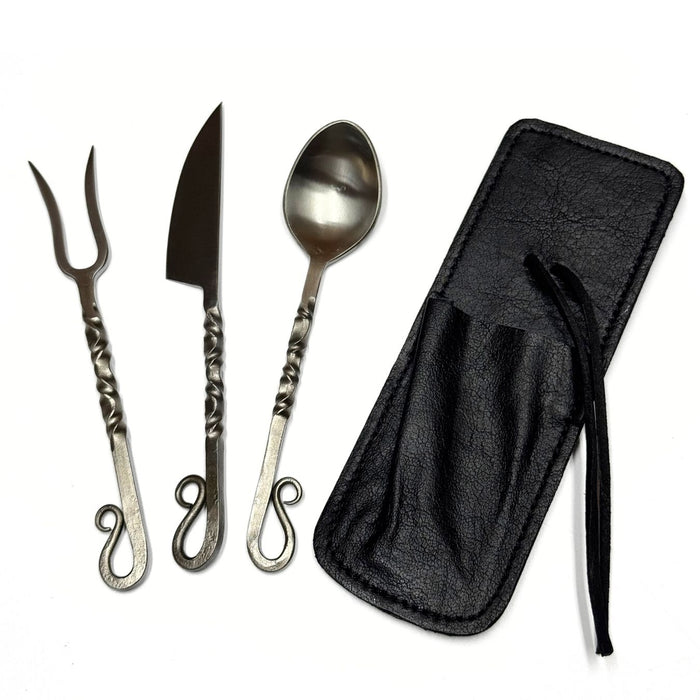 Satin Twisted Utensil Set with Leather Sheath