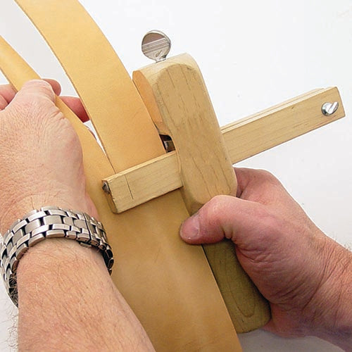 Best Ways to Cut Leather