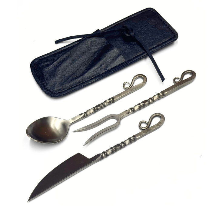 Satin Twisted Utensil Set with Leather Sheath