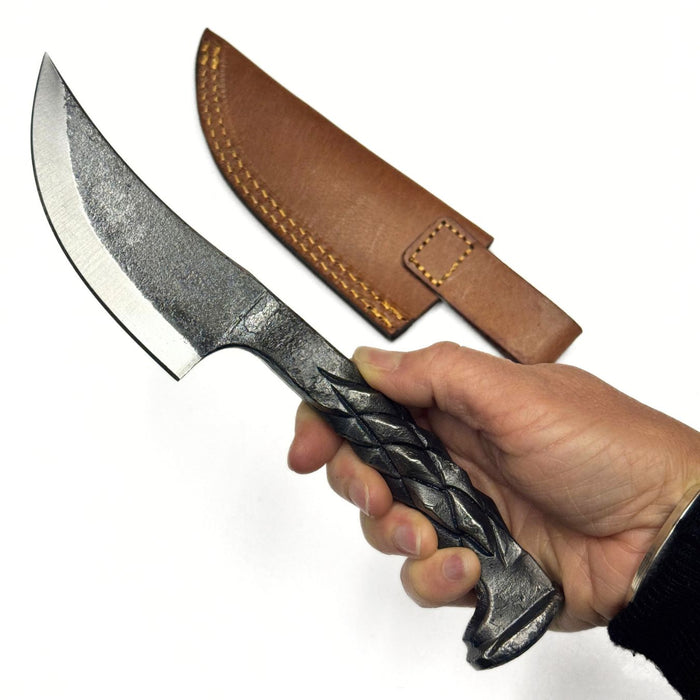 8.5" Forged Diamond Knife – Carbon Steel Blade with Diamond Pattern Handle & Leather Sheath